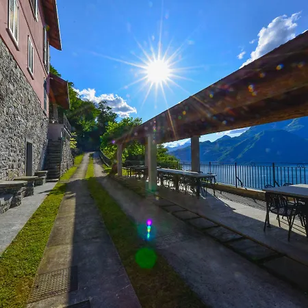 Crotto Di Gittana 3* Перледо